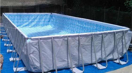 Kolam renang inflatable PVC ringan dengan bingkai logam